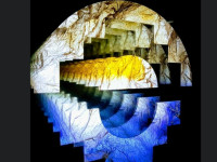 Gonzalo Sánchez, Ckakana (Cruz andina), papel veg., leds, cristales, polvo lapislázuli y pigmentos veg., 50 x 50 cm., 2018